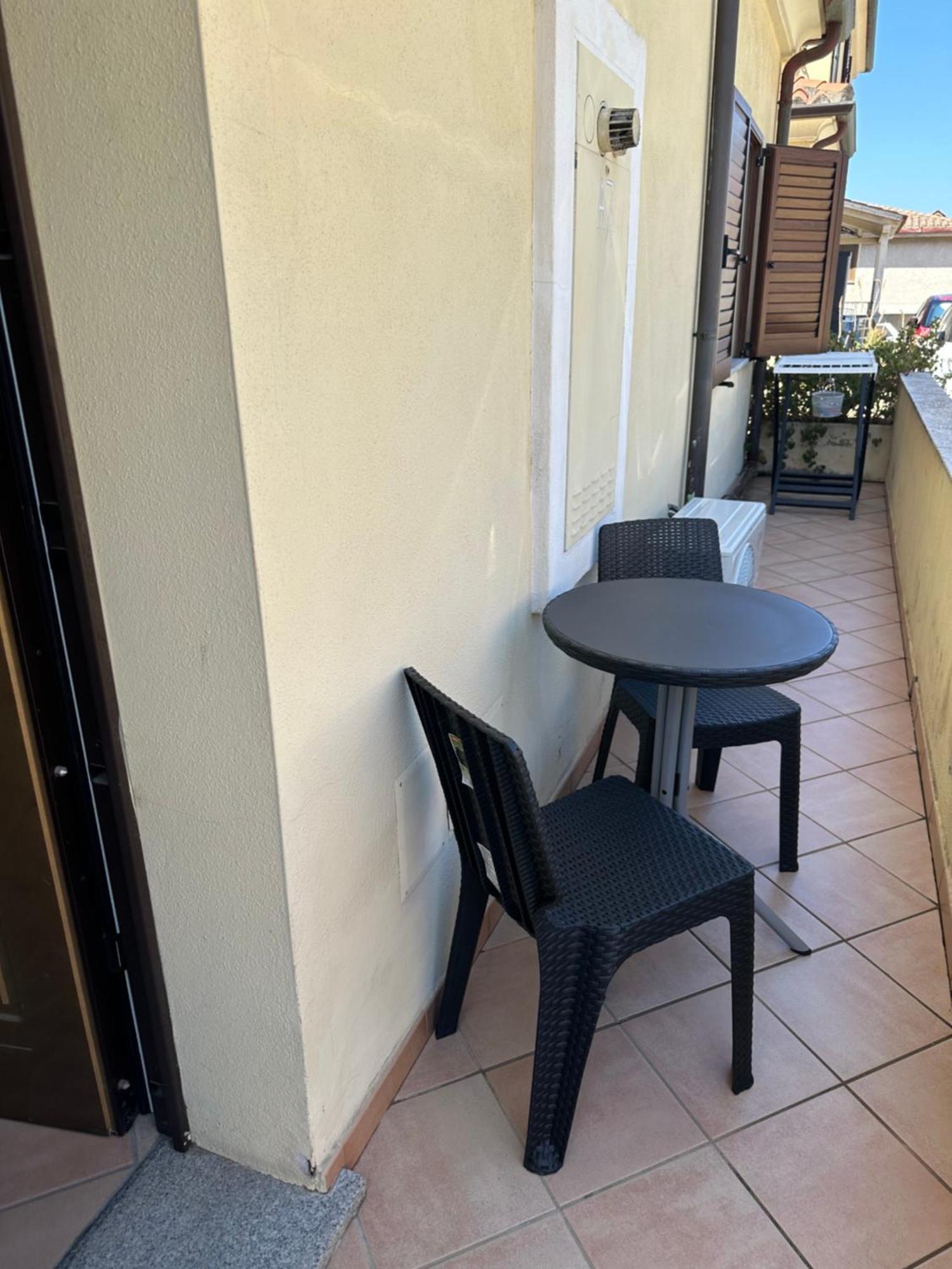 Holiday Olbia Appartamento A Due Passi Dal Lungomare E Centro Citta Luaran gambar